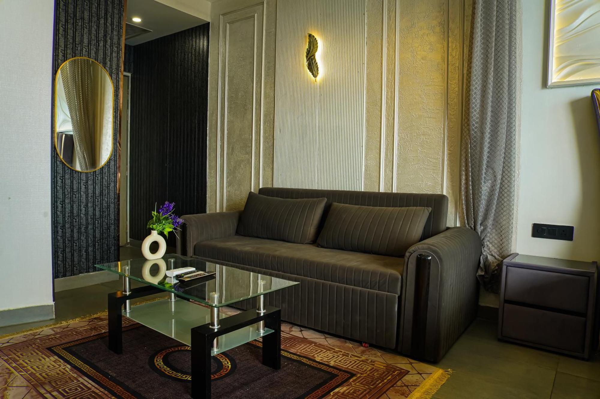 Infinity Luxe - 40th Floor New Delhi